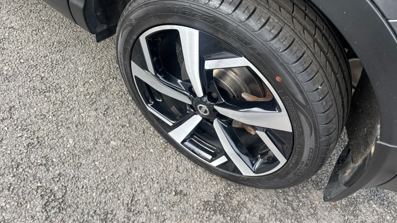 Nissan Qashqai 1.5 dCi Tekna 5dr Diesel Hatchback